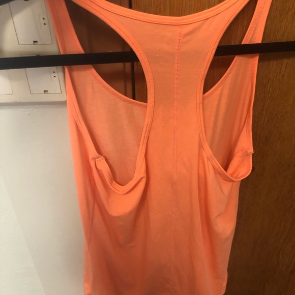 Running Top - Picture 3 of 3